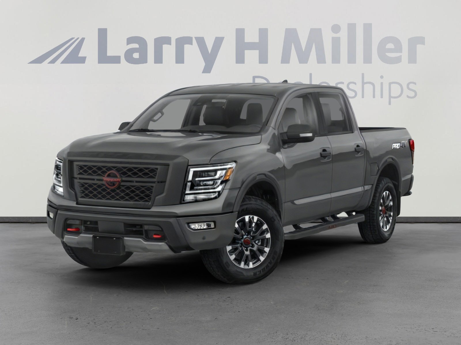 Used 2023 Nissan Titan PRO-4X w/ Pro-4x Convenience Package image 4