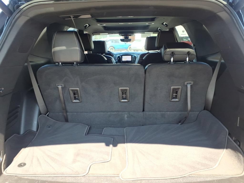 Used 2023 Chevrolet Traverse Premier AWD/4WD image 21