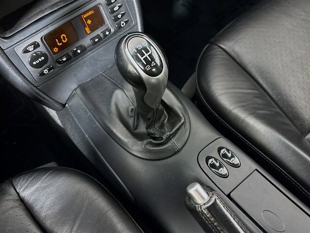 Used 2001 Porsche Boxster image 16