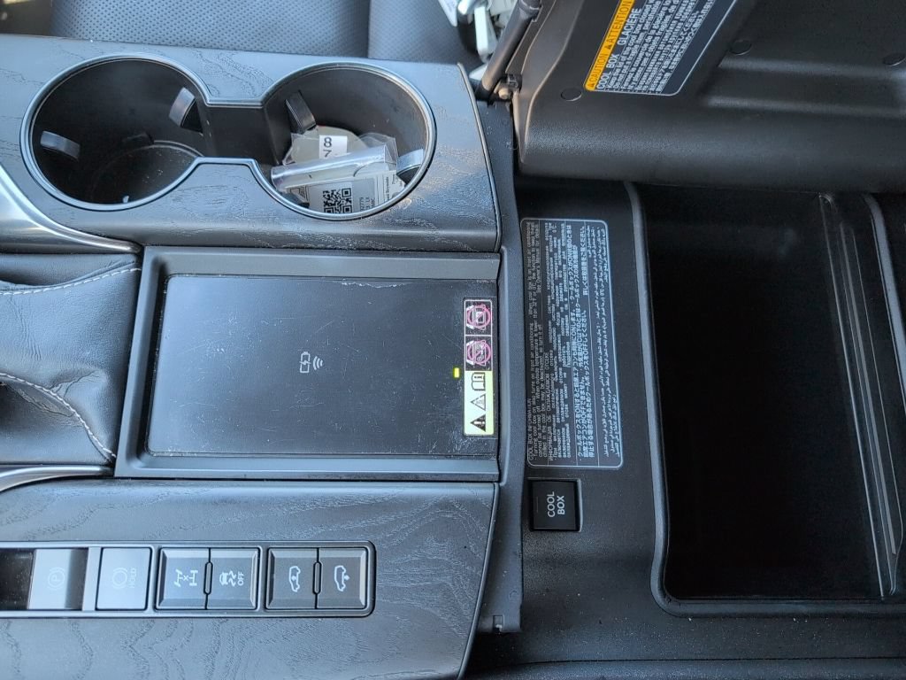 Used 2023 Lexus LX 600 4WD w/ Appearance Package image 25