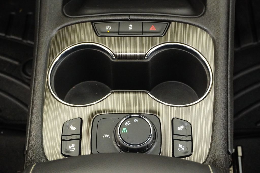 Used 2023 GMC Acadia SLT w/ Elevation Edition image 16