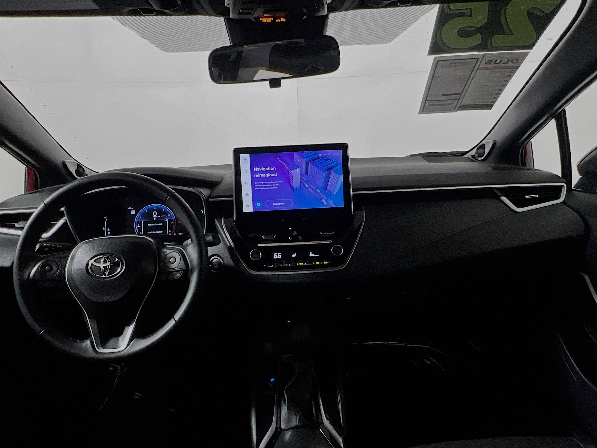 Used 2025 Toyota Corolla XSE image 30