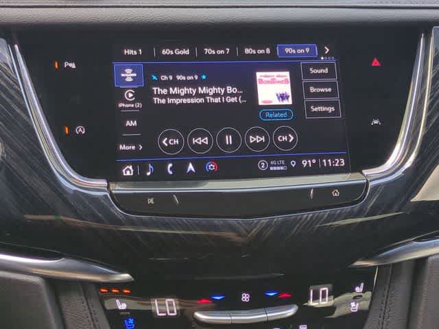 Used 2025 Cadillac XT6 Premium Luxury w/ LPO, Floor Liner Package FWD image 33
