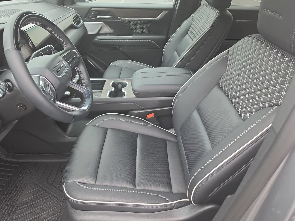Certified 2025 GMC Acadia Denali w/ Super Cruise Package FWD image 15