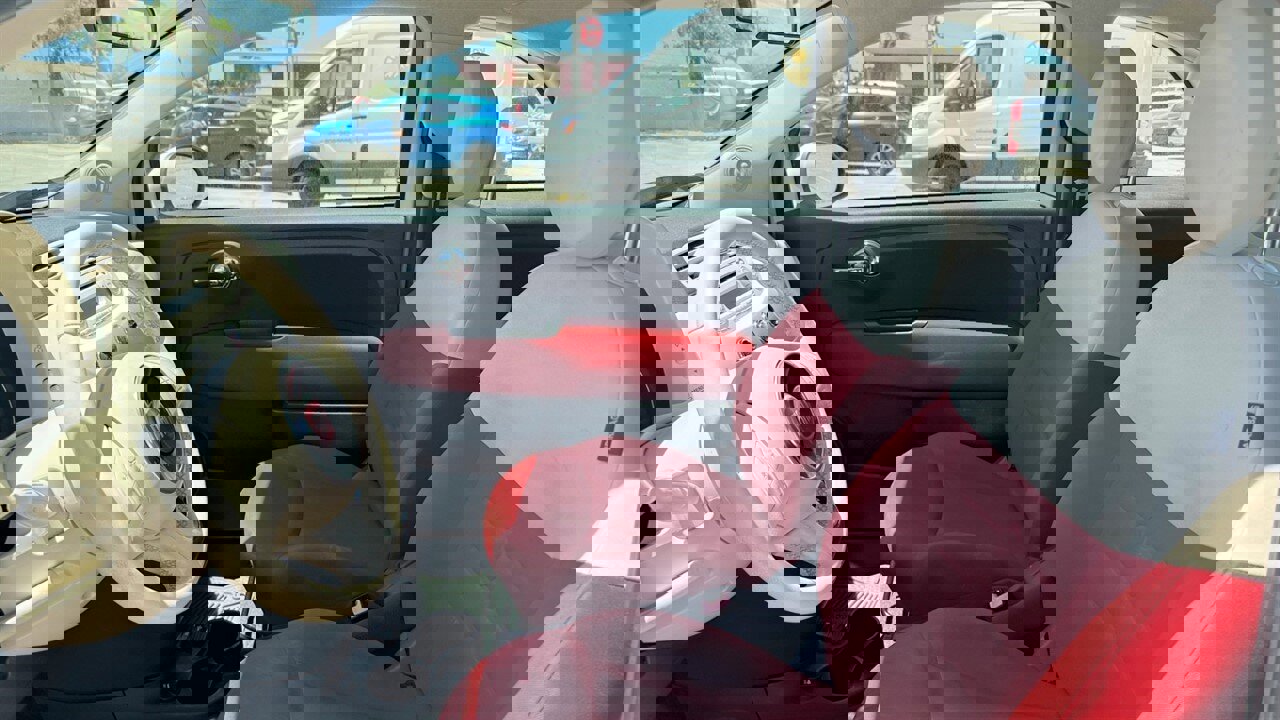 Used 2015 FIAT 500 Pop image 14