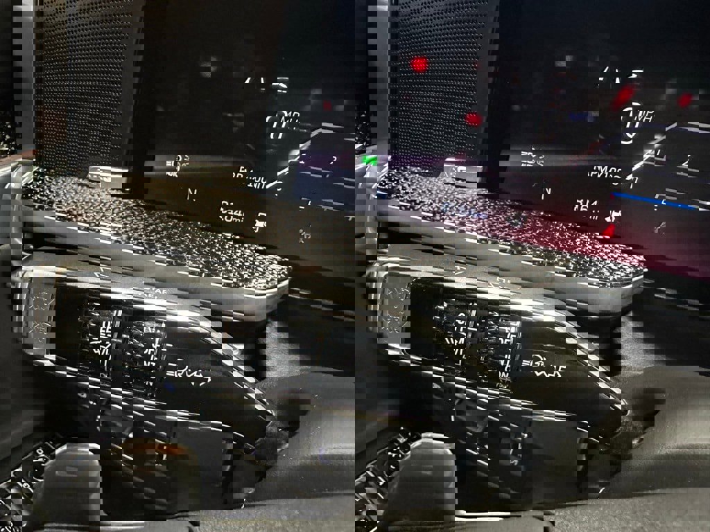 Used 2025 Cadillac Escalade V image 23