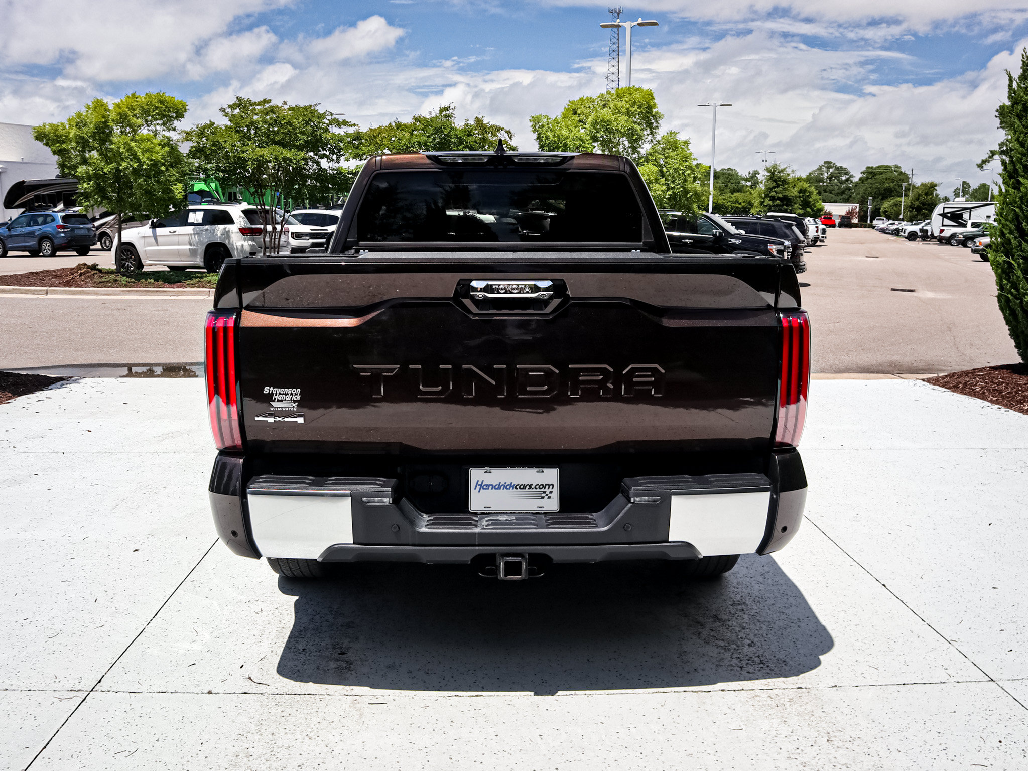 Used 2023 Toyota Tundra Limited AWD/4WD image 9