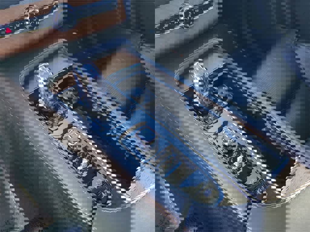 Used 2019 Volvo XC90 T8 Inscription w/ Luxury Package image 23