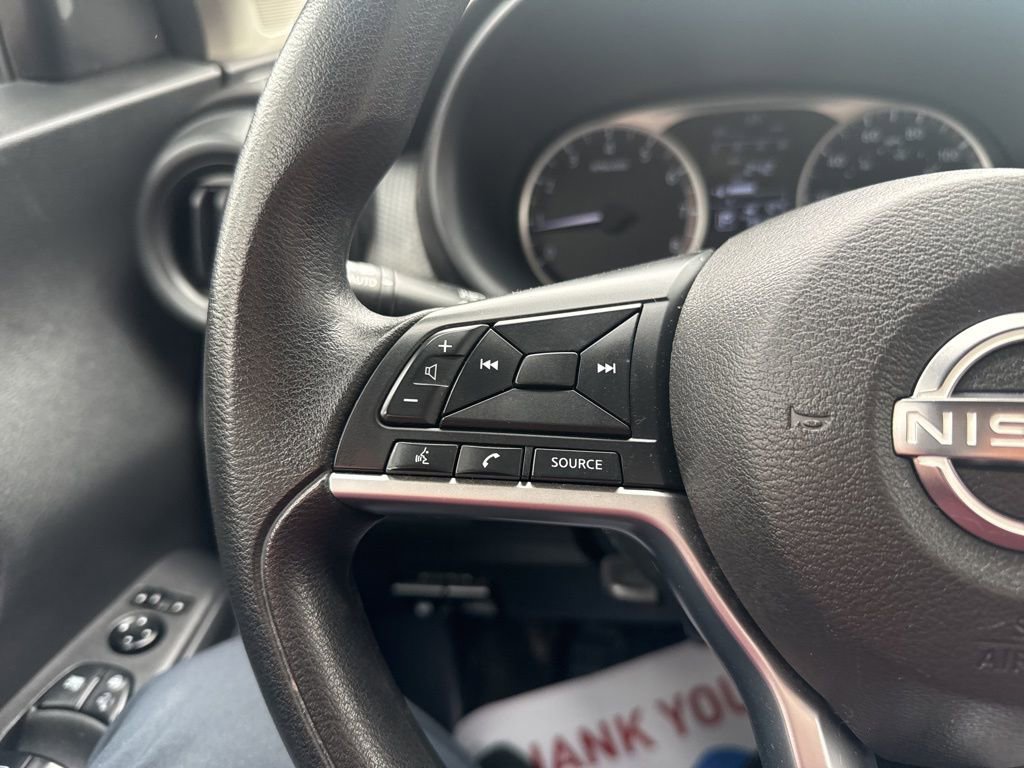 Used 2022 Nissan Kicks S image 17