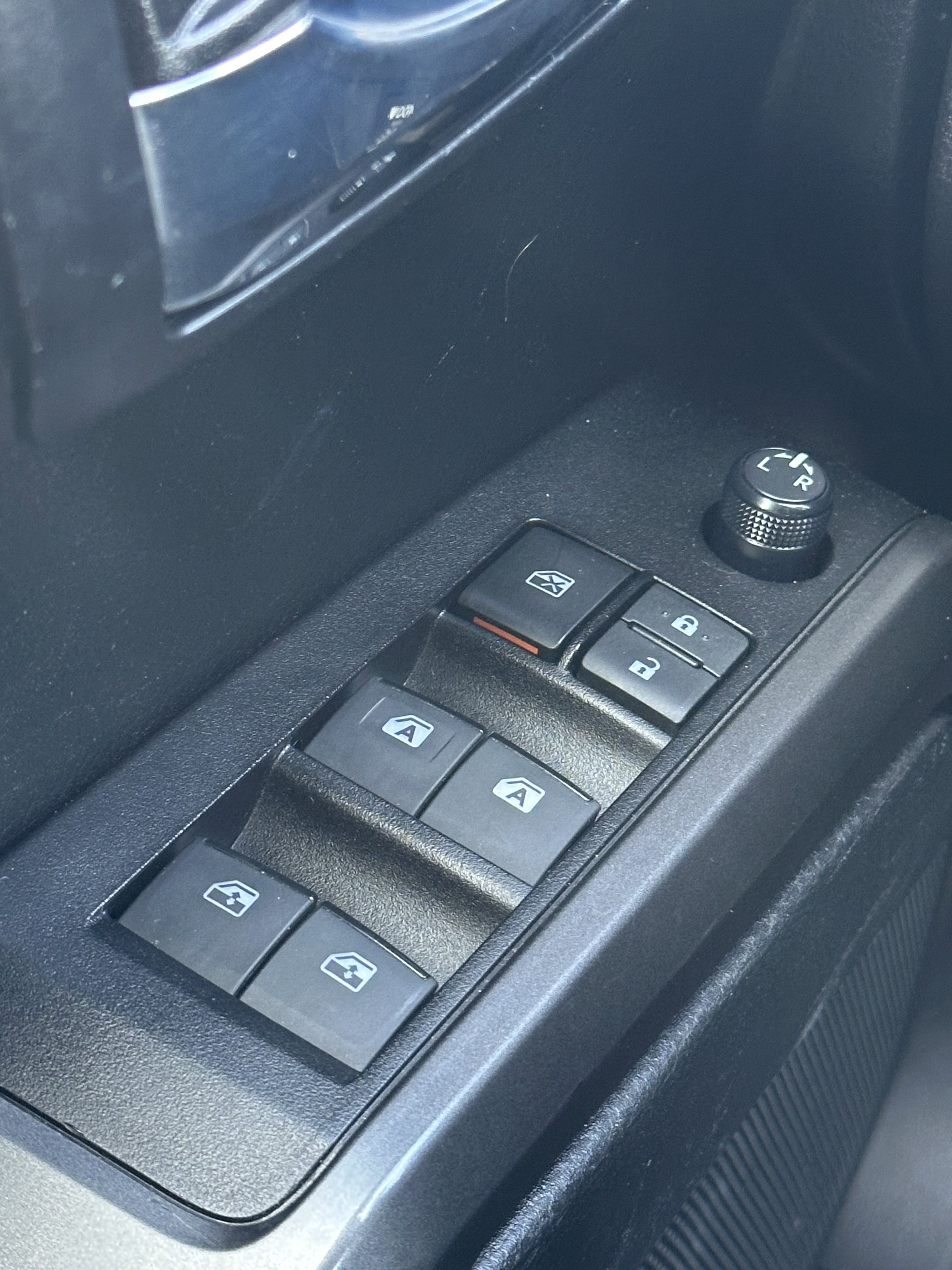 Used 2022 Toyota Tacoma TRD Off-Road image 43