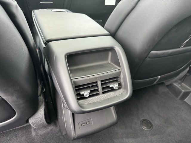 New 2025 Cadillac Lyriq Luxury image 10