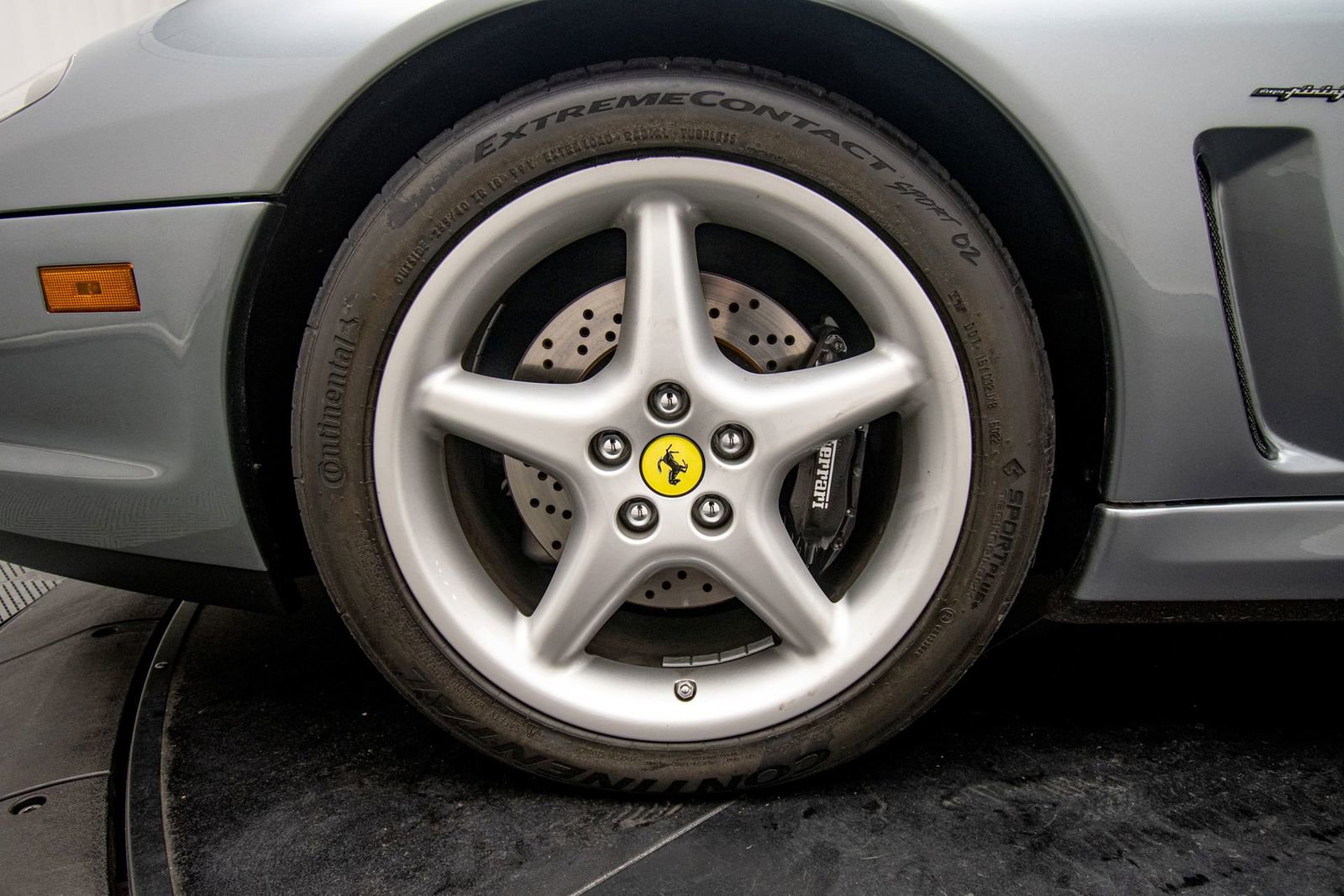 Used 1999 Ferrari 550 Maranello Coupe RWD image 43
