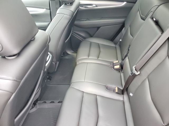 Certified 2024 Cadillac XT6 Luxury w/ LPO, Floor Liner Package AWD/4WD image 31