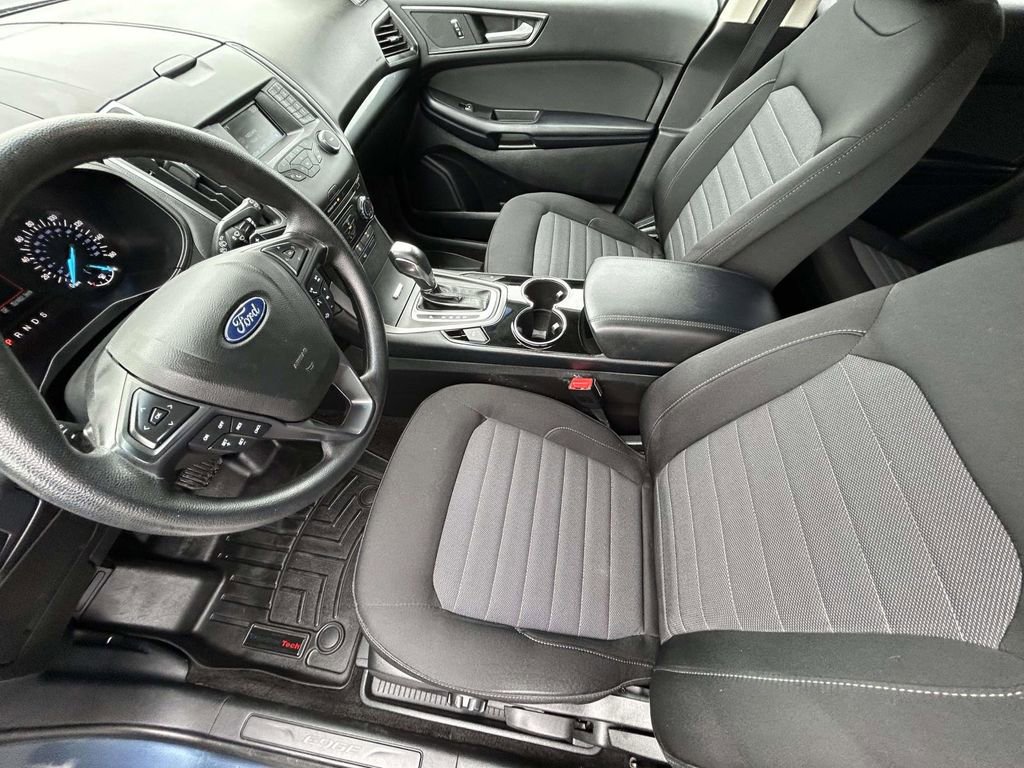 Used 2018 Ford Edge SE image 10