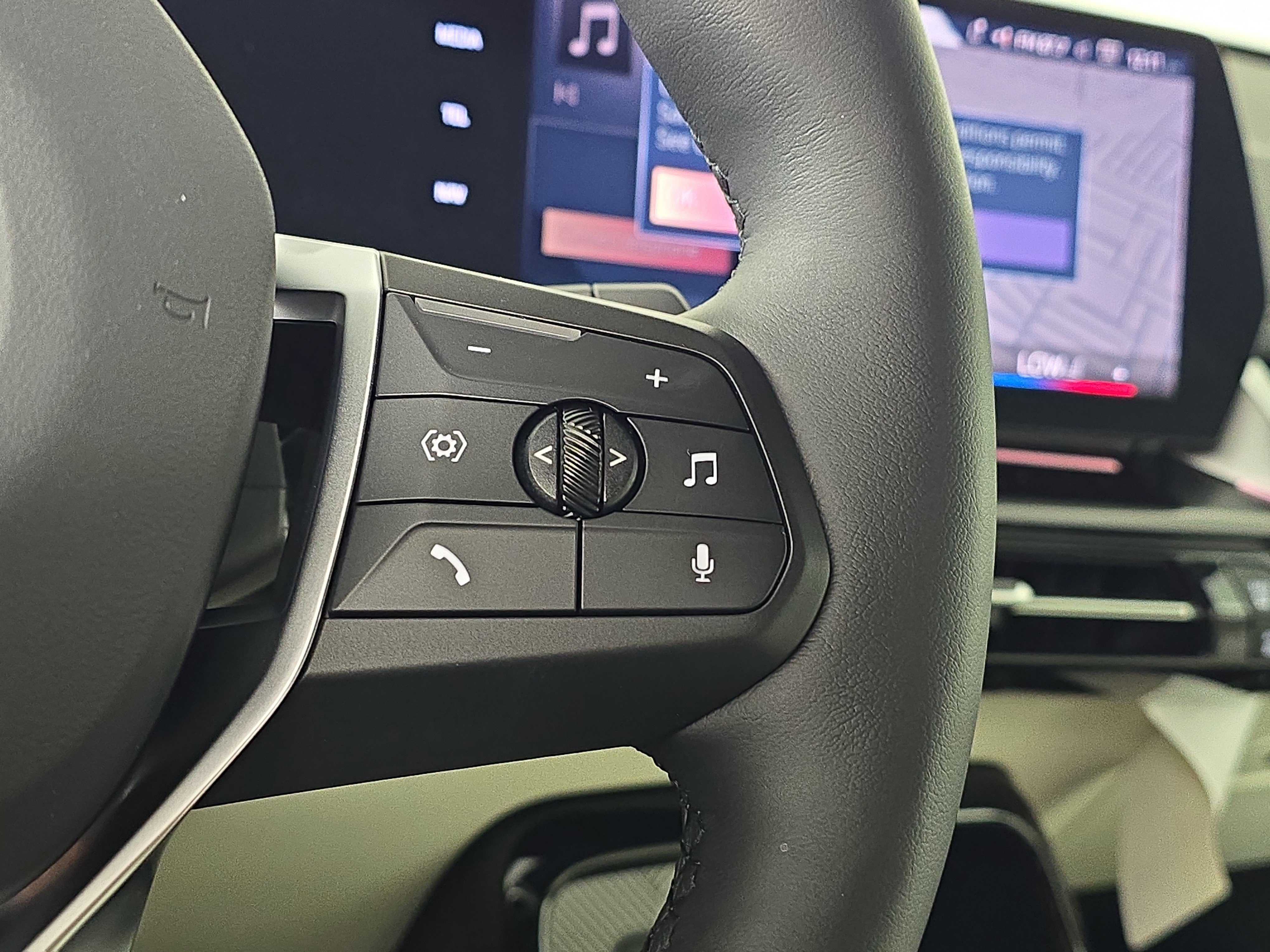 New 2026 BMW X1 xDrive28i w/ Technology Package image 14