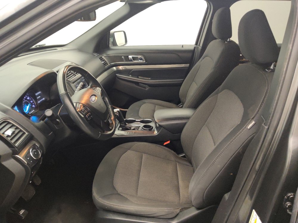 Used 2019 Ford Explorer XLT w/ Equipment Group 201A image 17
