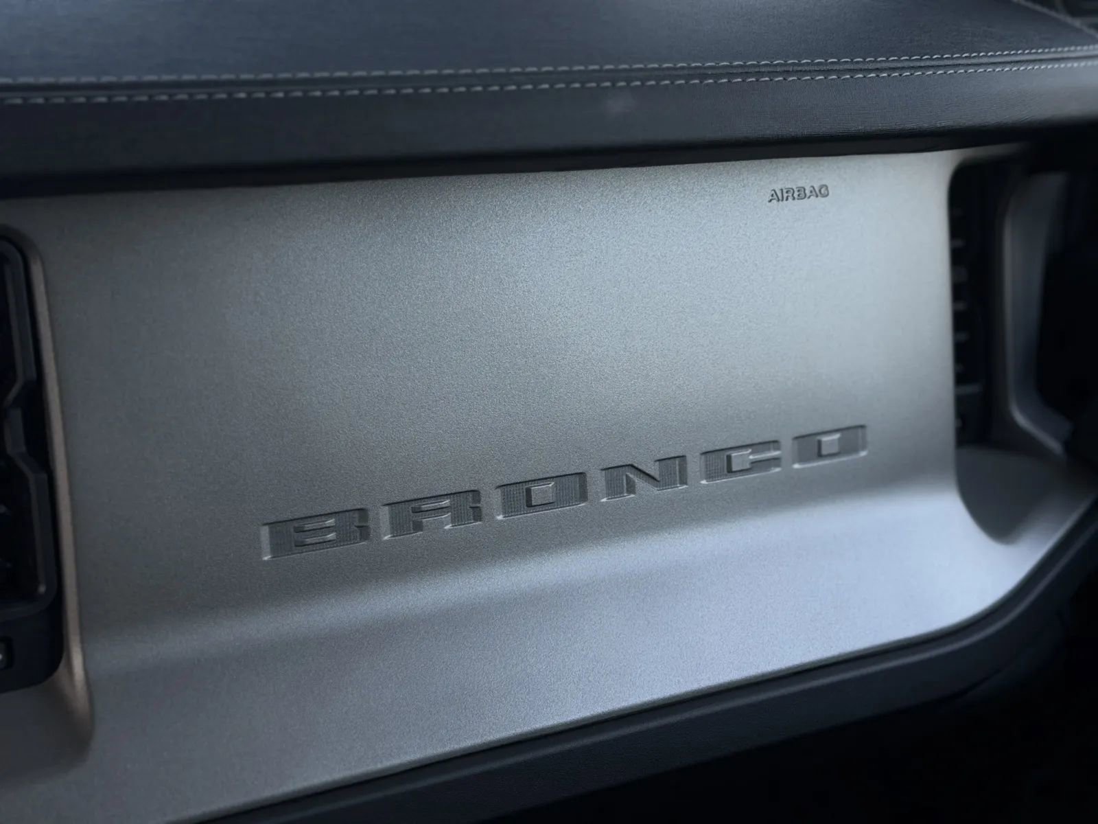 Used 2025 Ford Bronco Outer Banks w/ Sasquatch Package image 41