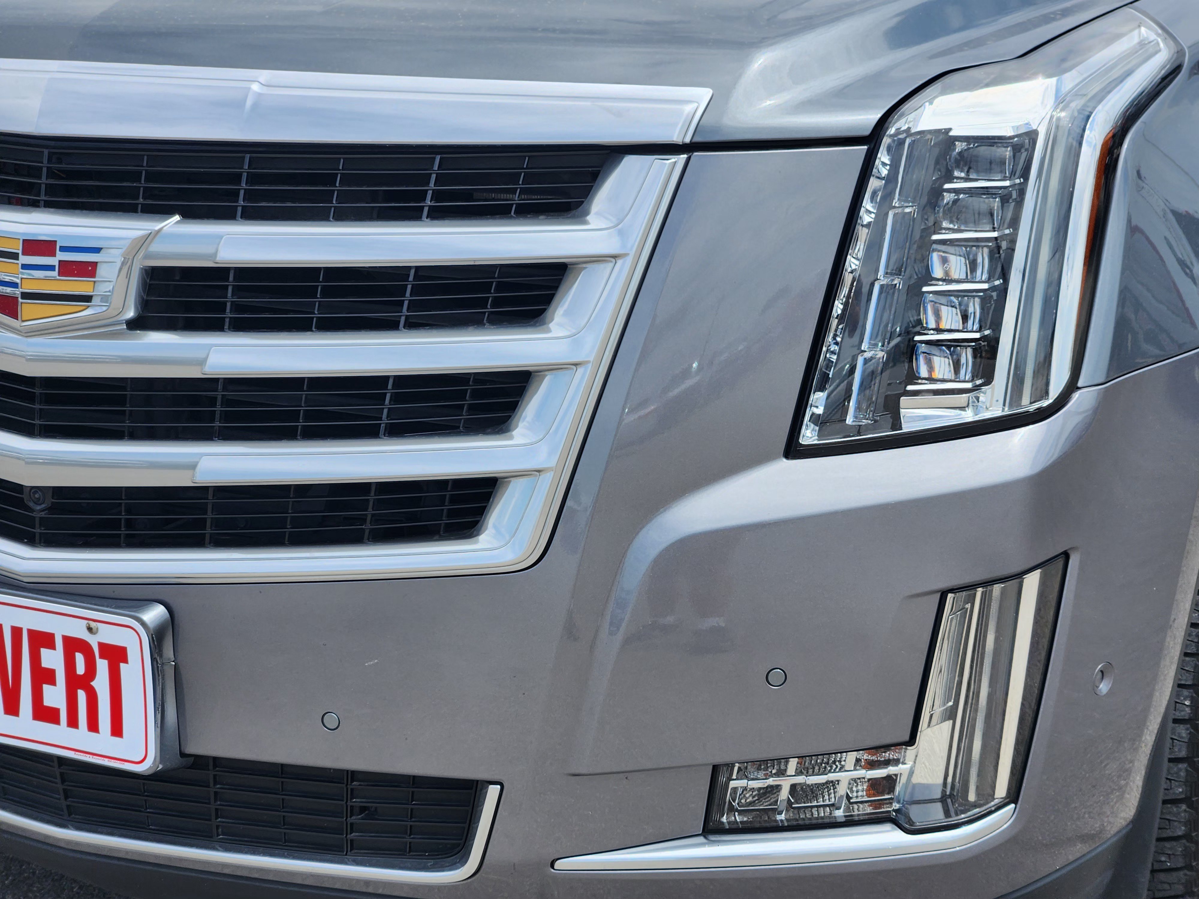 Used 2019 Cadillac Escalade Luxury RWD image 8