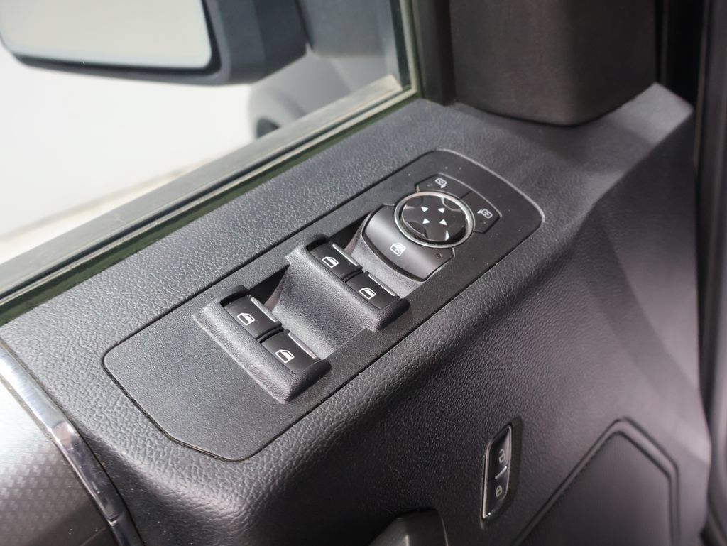 Used 2017 Ford F150 XLT w/ Equipment Group 302A Luxury AWD/4WD image 15
