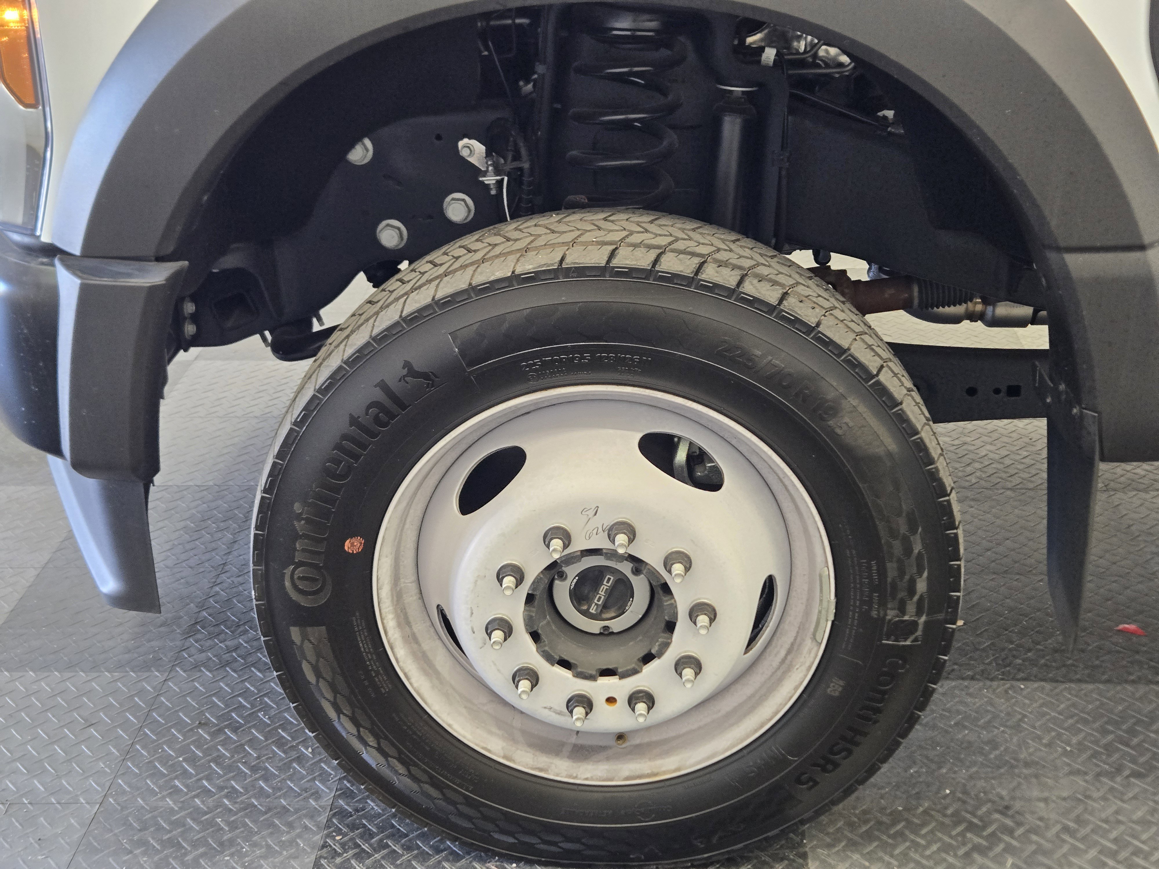 Used 2024 Ford F550 4x4 SuperCab Super Duty image 10