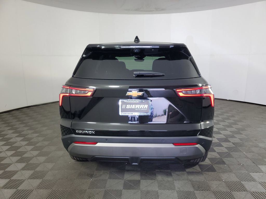 New 2026 Chevrolet Equinox LT w/ Safety and Technology Package FWD image 5