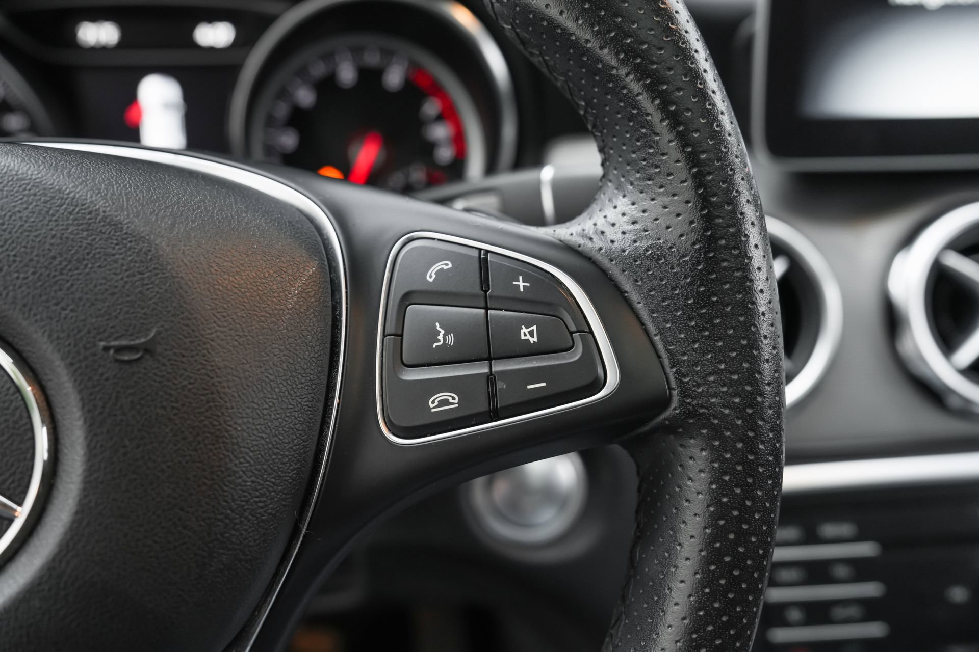 Used 2020 Mercedes-Benz GLA 250 4MATIC image 19