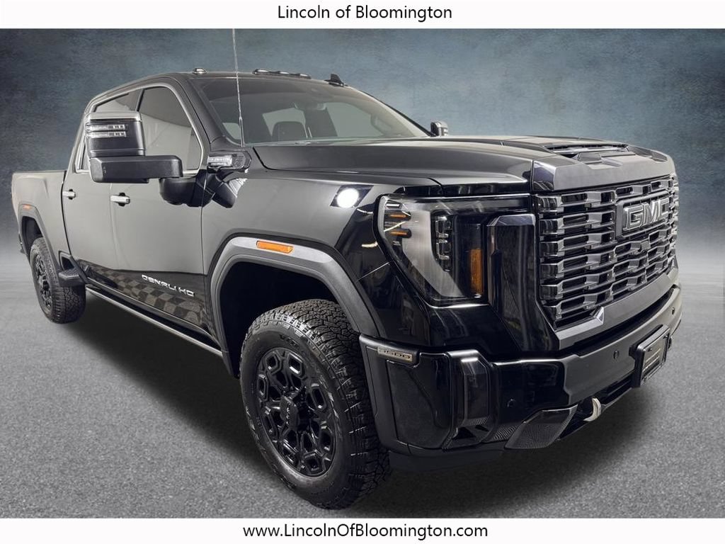 Used 2024 GMC Sierra 3500 Denali Ultimate AWD/4WD image 9
