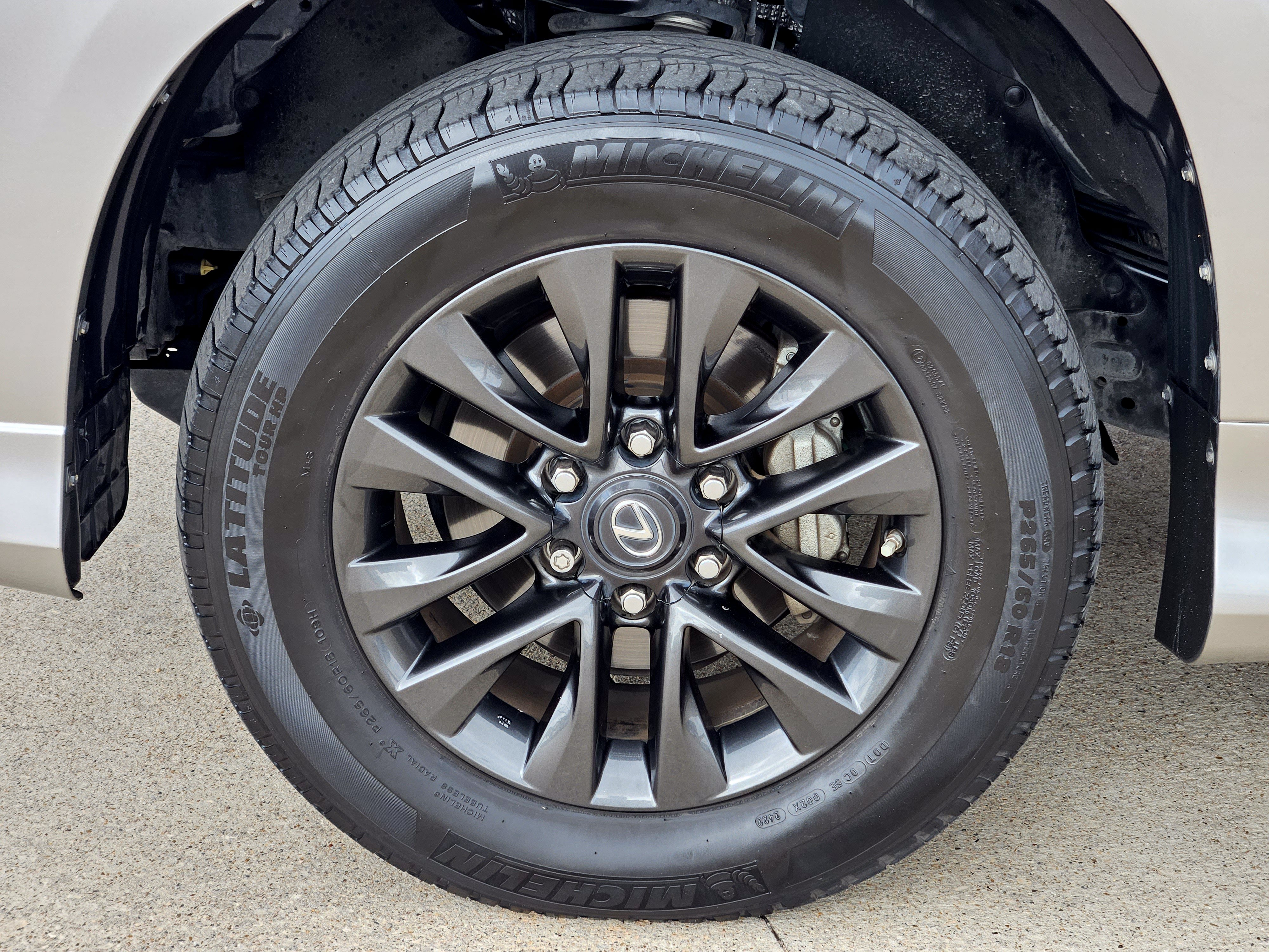 Used 2023 Lexus GX 460 Premium w/ Premium Package AWD/4WD image 13