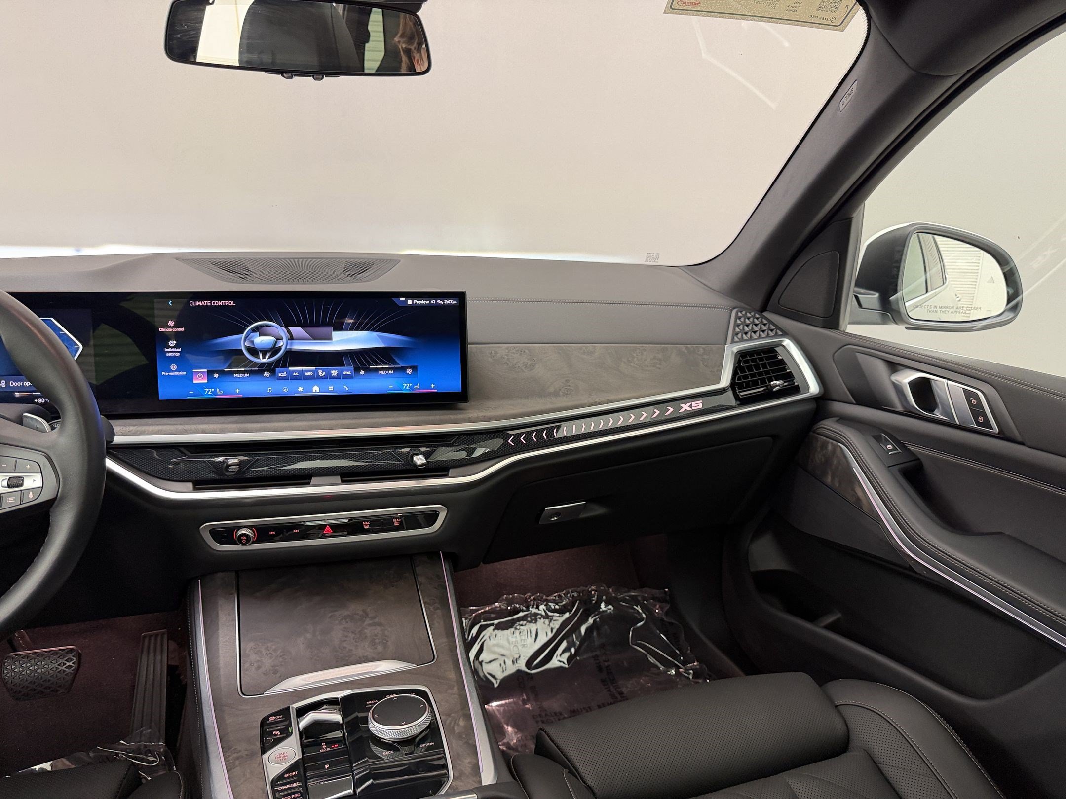 Certified 2024 BMW X5 xDrive40i w/ Parking Assistance Package AWD/4WD image 29