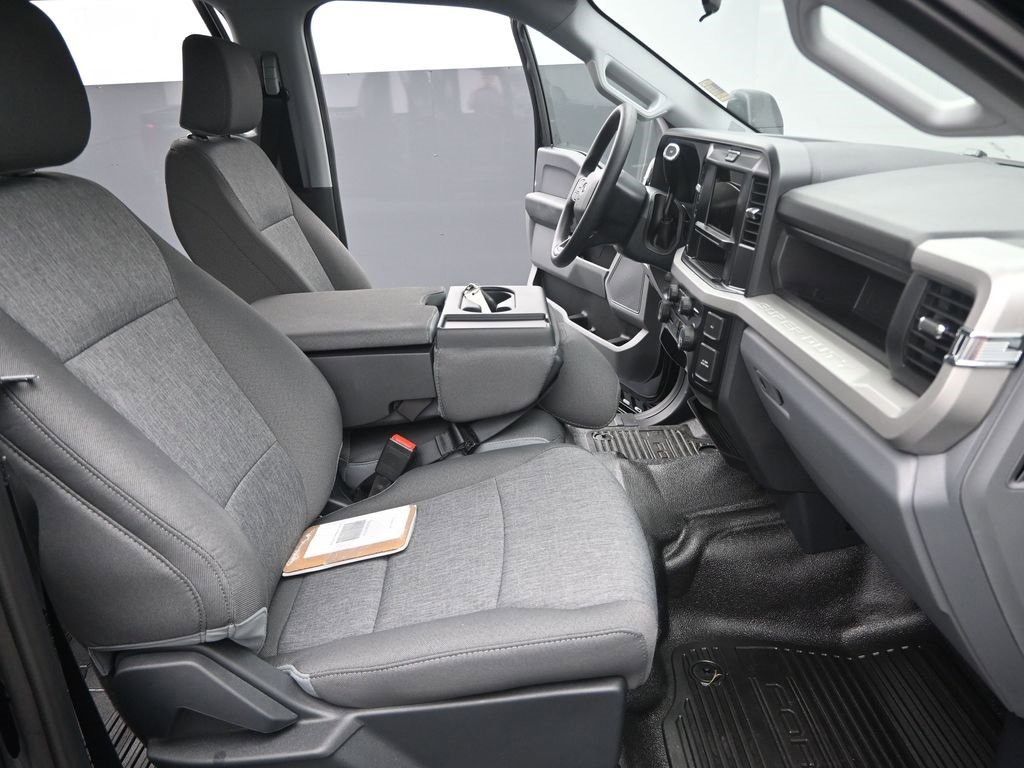 Used 2025 Ford F350 XL w/ XL Driver Assist Package image 25