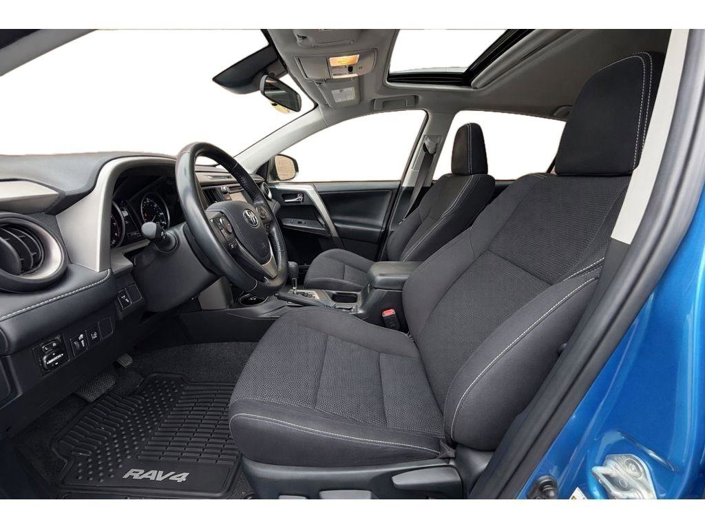 Used 2018 Toyota RAV4 XLE image 9