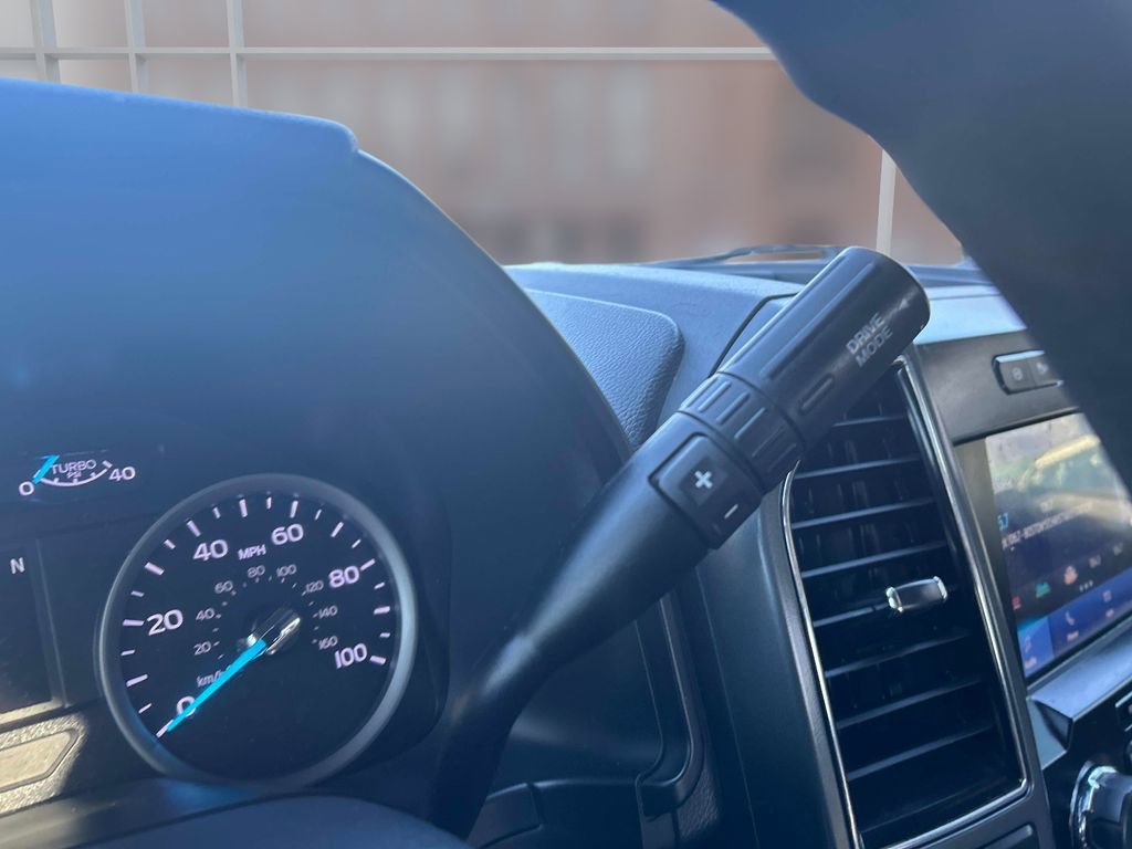 Used 2022 Ford F250 XLT w/ FX4 Off-Road Package image 19