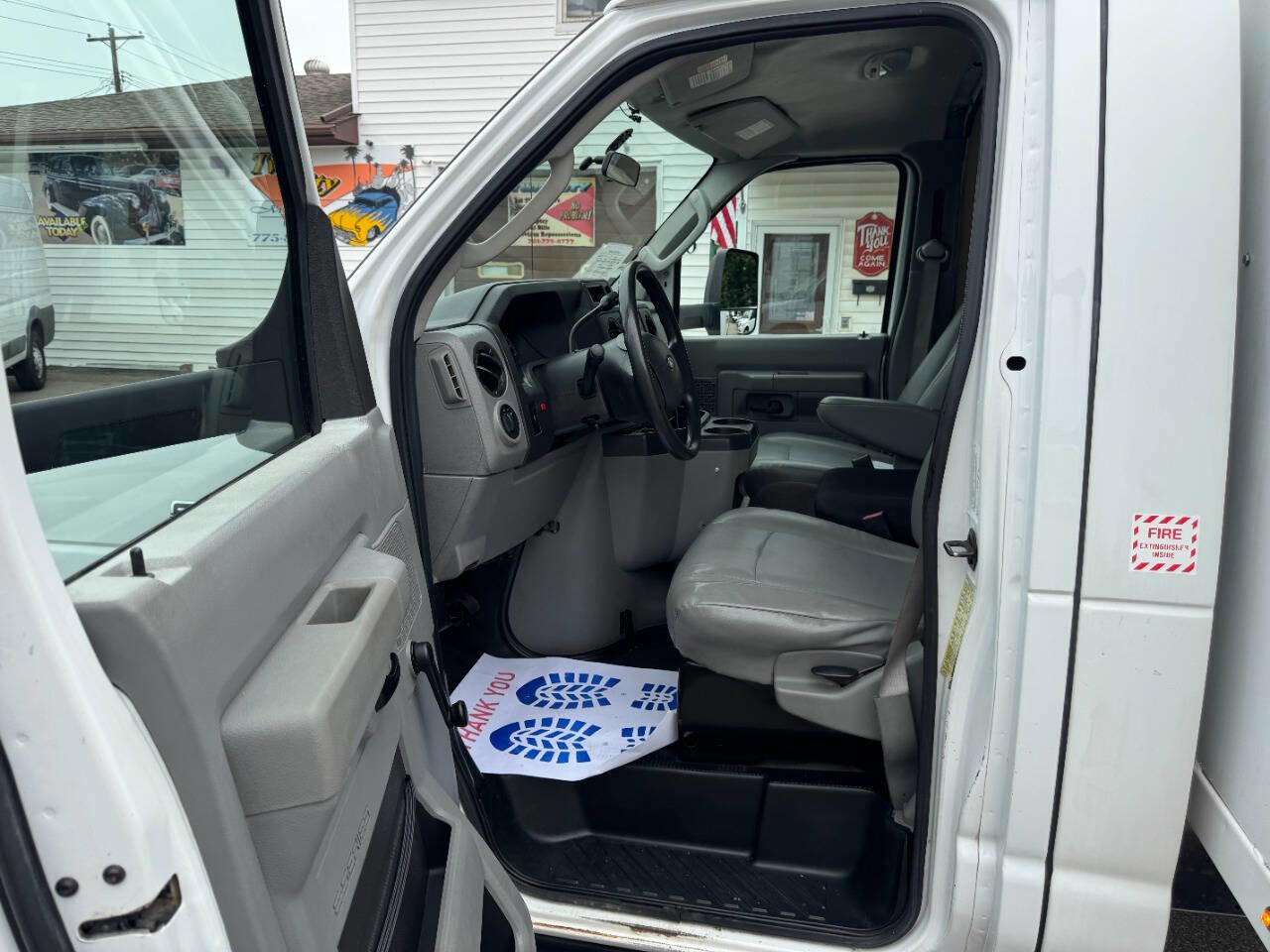Used 2012 Ford E-450 and Econoline 450 Super Duty image 14