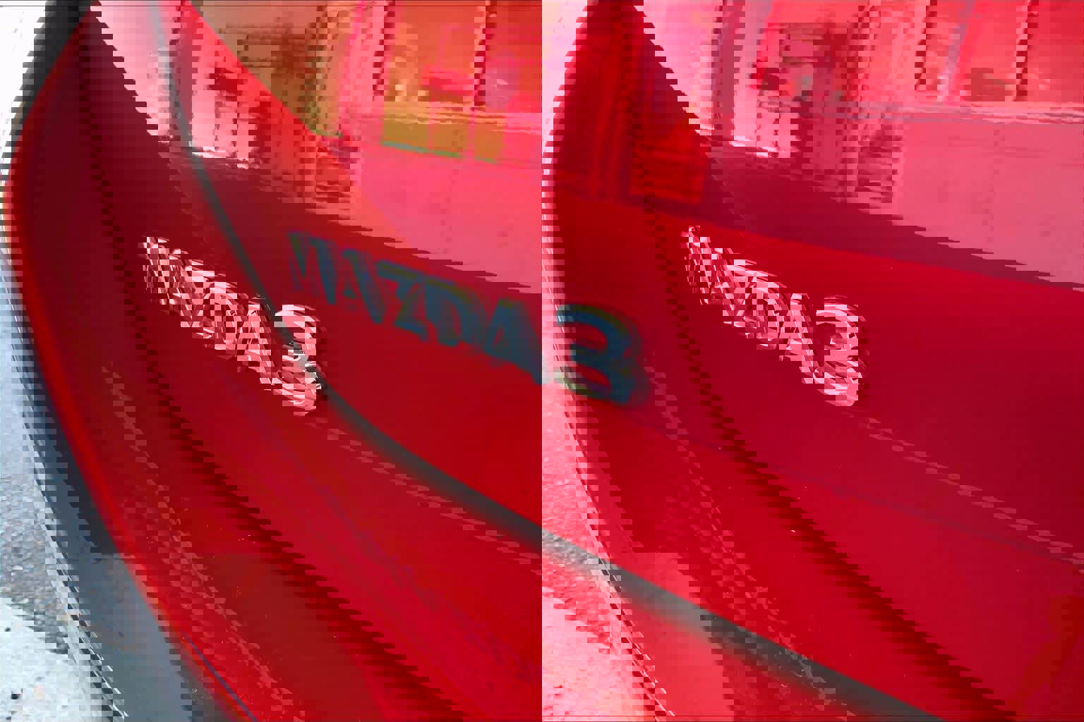 Used 2023 MAZDA MAZDA3 s image 32