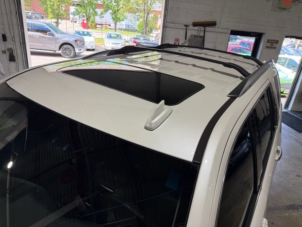 Used 2020 Cadillac Escalade Luxury AWD/4WD image 9