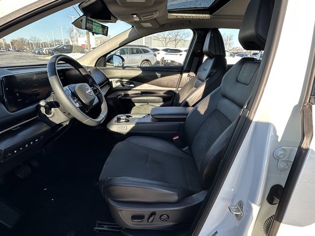 Certified 2023 Nissan Ariya FWD image 24