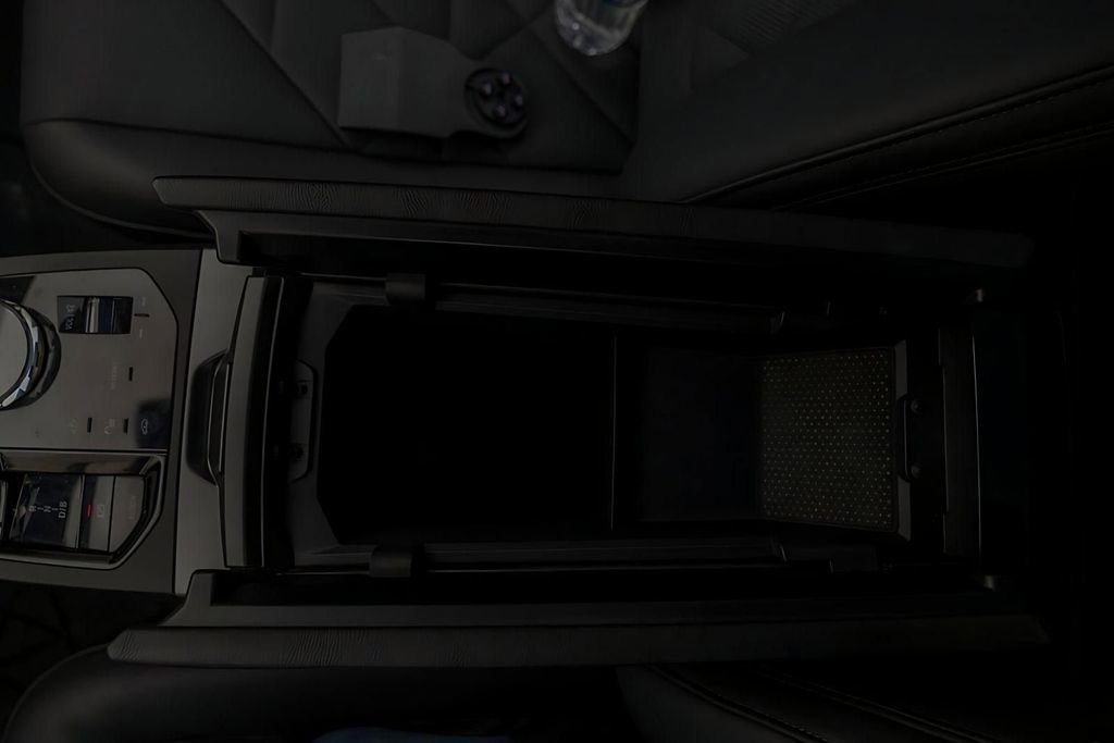 Used 2025 BMW iX M60 image 40