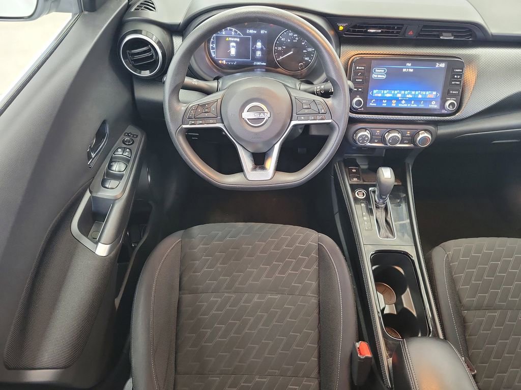 Used 2023 Nissan Kicks SV image 16