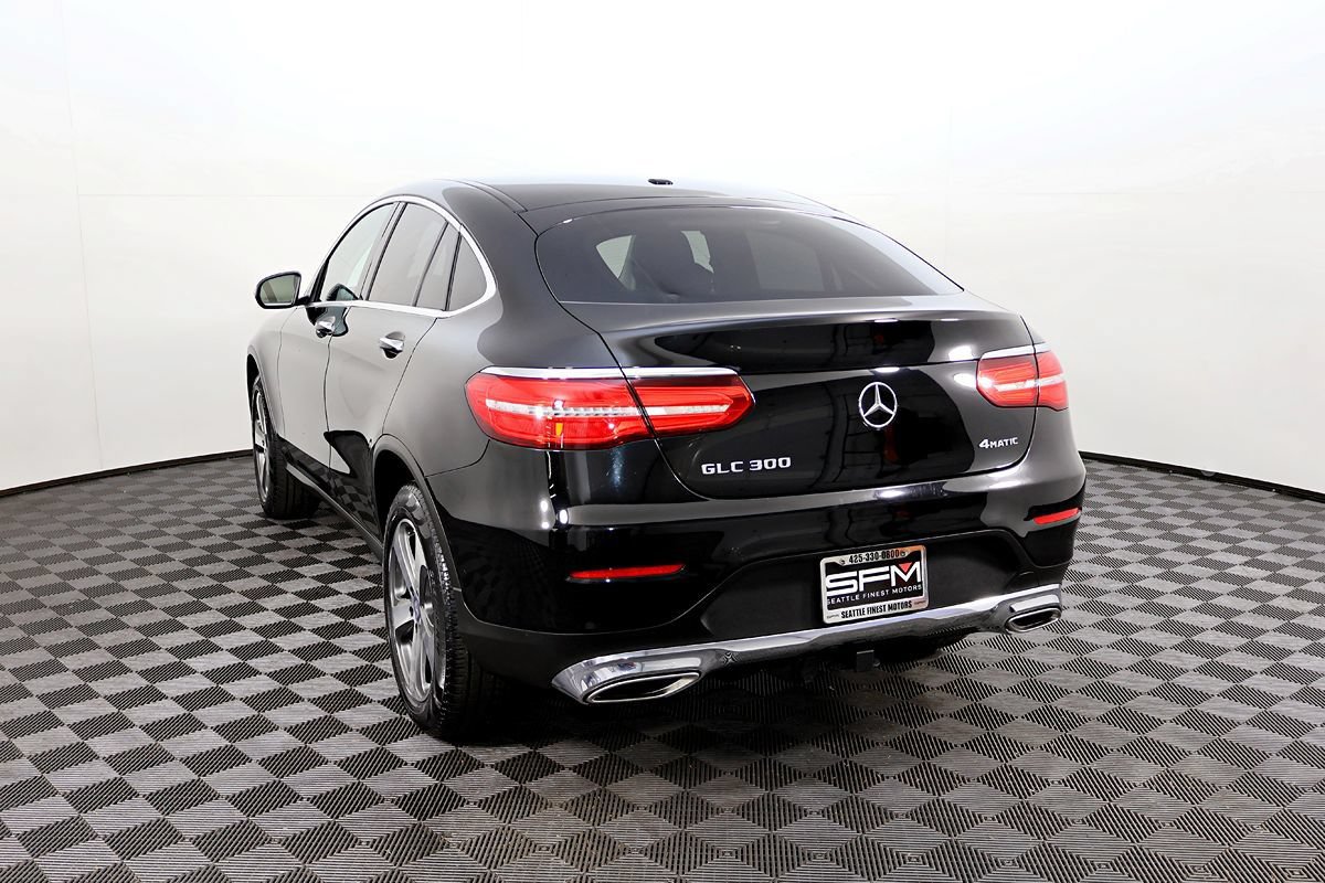 Used 2017 Mercedes-Benz GLC 300 4MATIC Coupe image 10