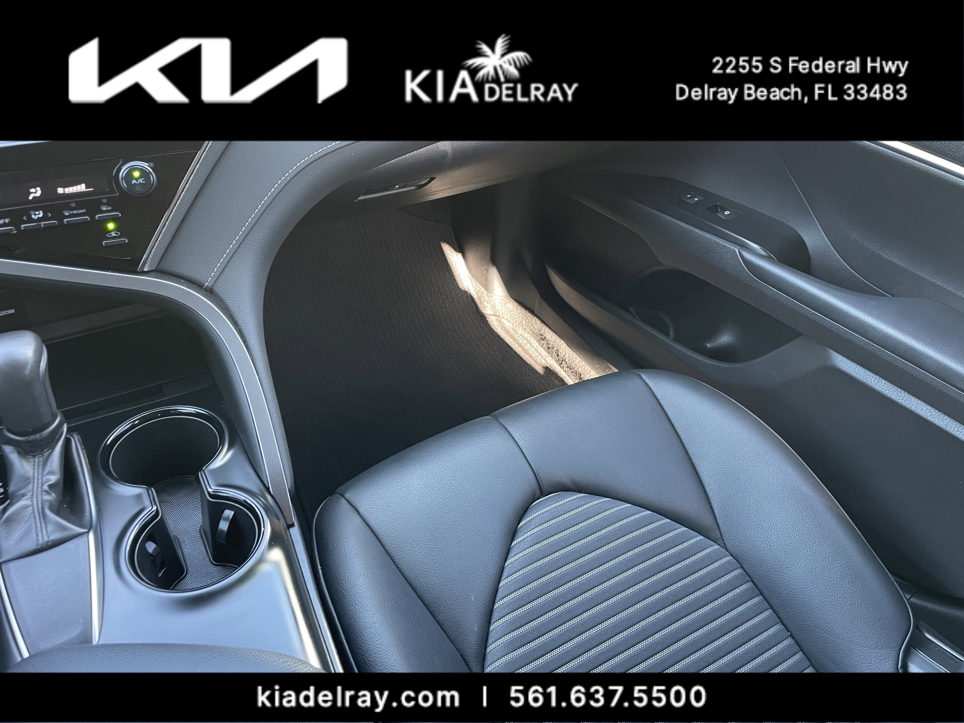 Used 2019 Toyota Camry SE image 13