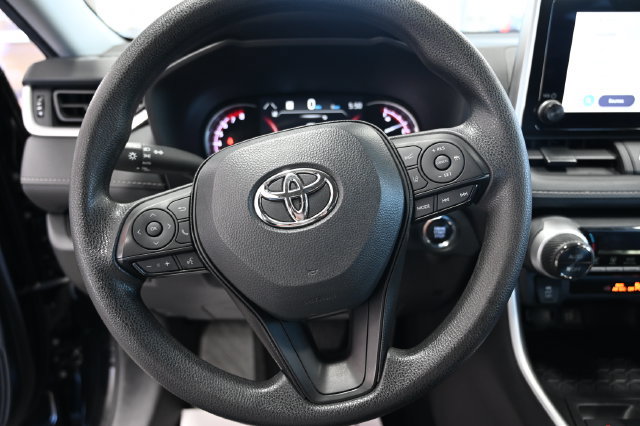 Used 2024 Toyota RAV4 XLE AWD/4WD image 22