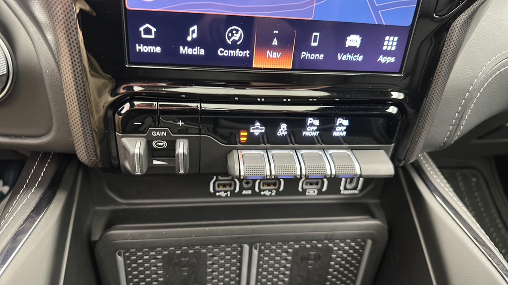 Used 2026 RAM 1500 Limited AWD/4WD image 23