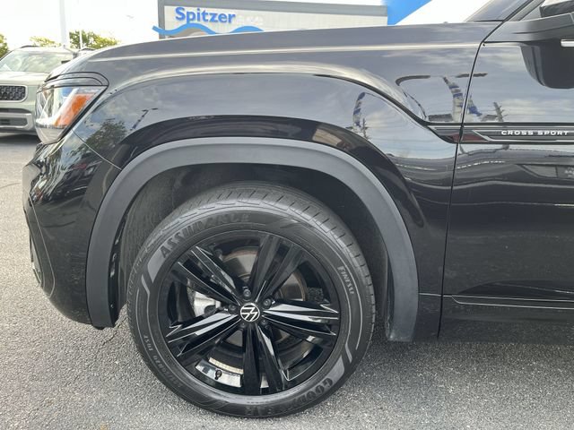 Used 2023 Volkswagen Atlas Cross Sport SEL R-Line AWD/4WD image 21