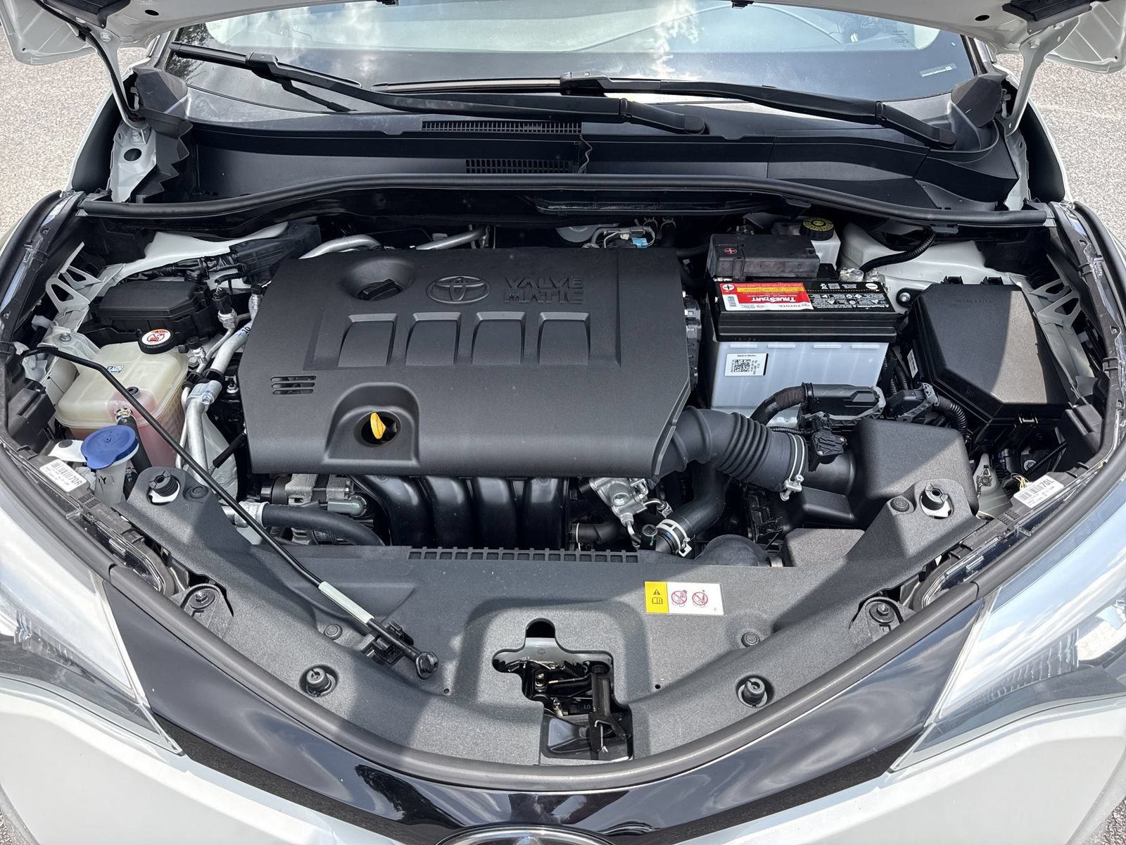 Used 2021 Toyota C-HR LE FWD image 27