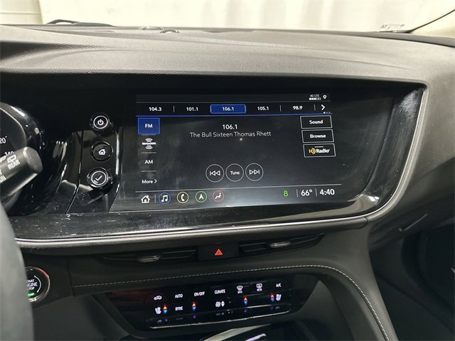 Used 2023 Buick Envision Avenir image 11