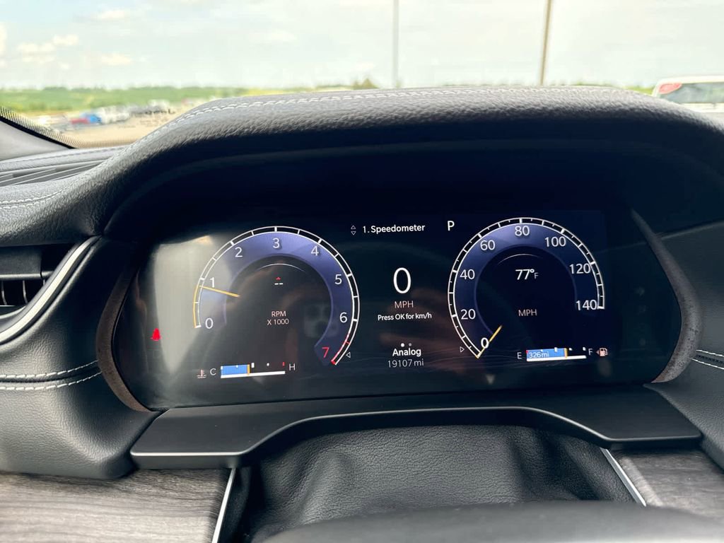 Used 2024 Jeep Grand Cherokee L Limited image 33