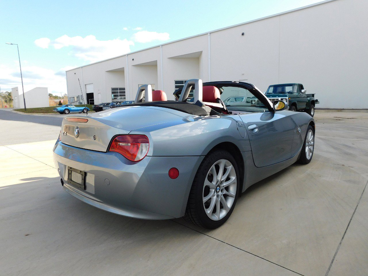 Used 2006 BMW Z4 3.0i image 10