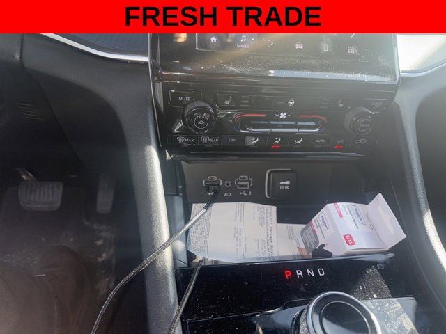 Used 2024 Jeep Grand Cherokee L Laredo AWD/4WD image 19