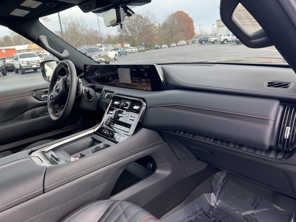 Used 2025 Nissan Armada PRO-4X w/ Pro-4X Premium Package image 17