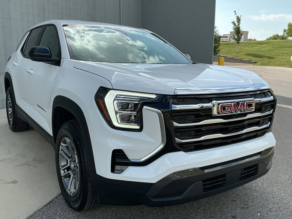 Used 2026 GMC Terrain Elevation FWD image 15
